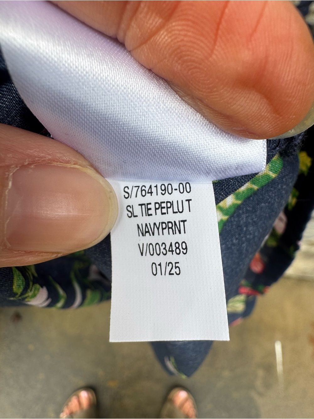 Old Navy Navy Fruit & Veggie Tie-Front Camisole Top Small 100% Cotton NWOT - Picture 9 of 15